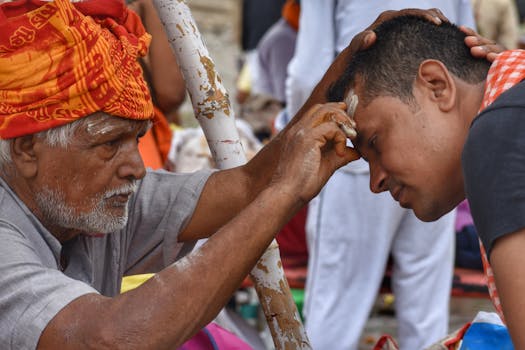 Experience the Subah-e-Banaras Morning Ritual